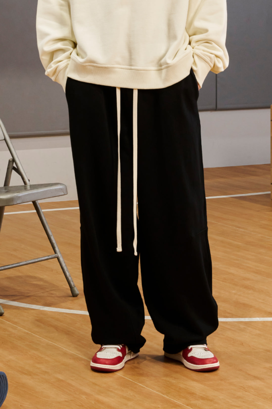 Neutrals Cocoon Sweatpants - Black