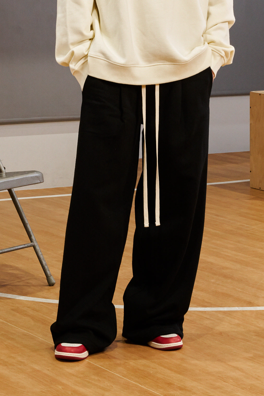 Neutrals Wide Sweatpants - Black