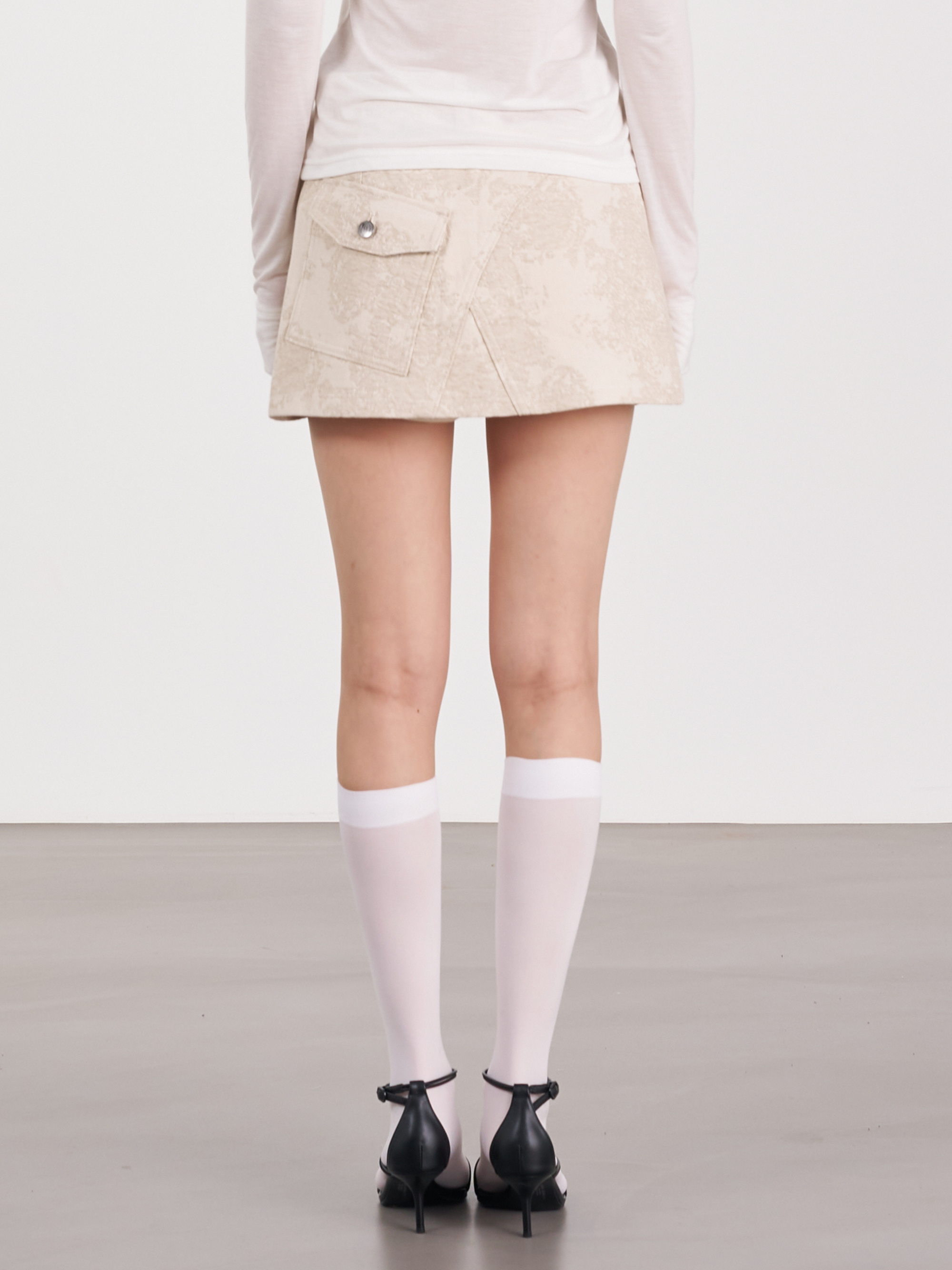 Asymmetric Pocket Mini Skirt 不對稱口袋短裙 - Beige