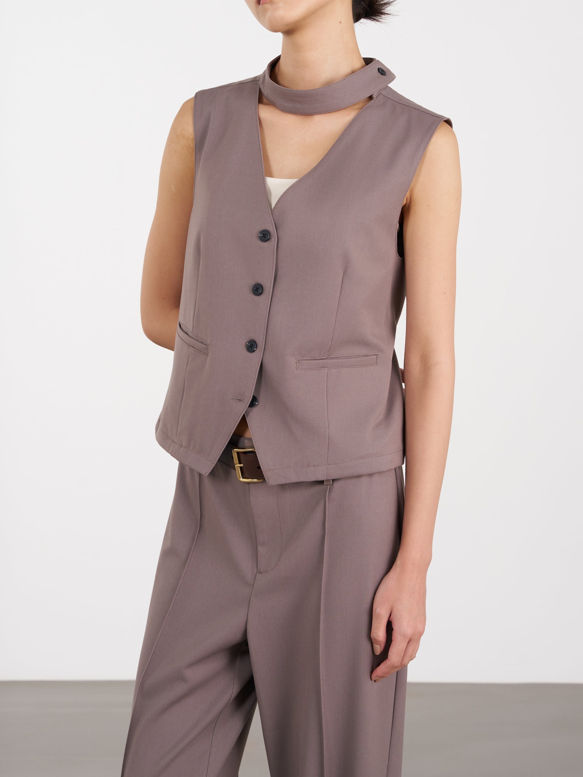 Asymmetric Wrap Vest 不對稱裹式背心-Mocha Gray