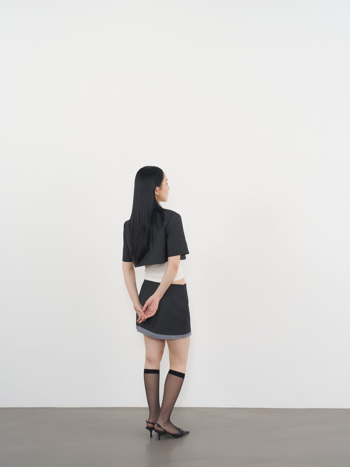 Cropped Short-Sleeve Blazer 短袖短版西裝外套-Gray