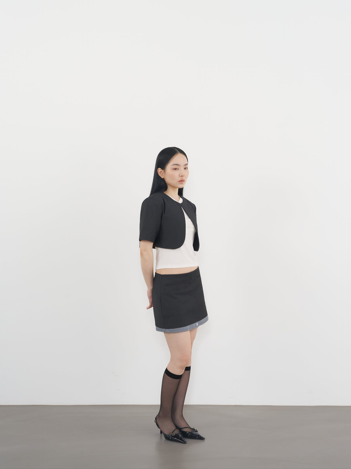 Cropped Short-Sleeve Blazer 短袖短版西裝外套-Gray
