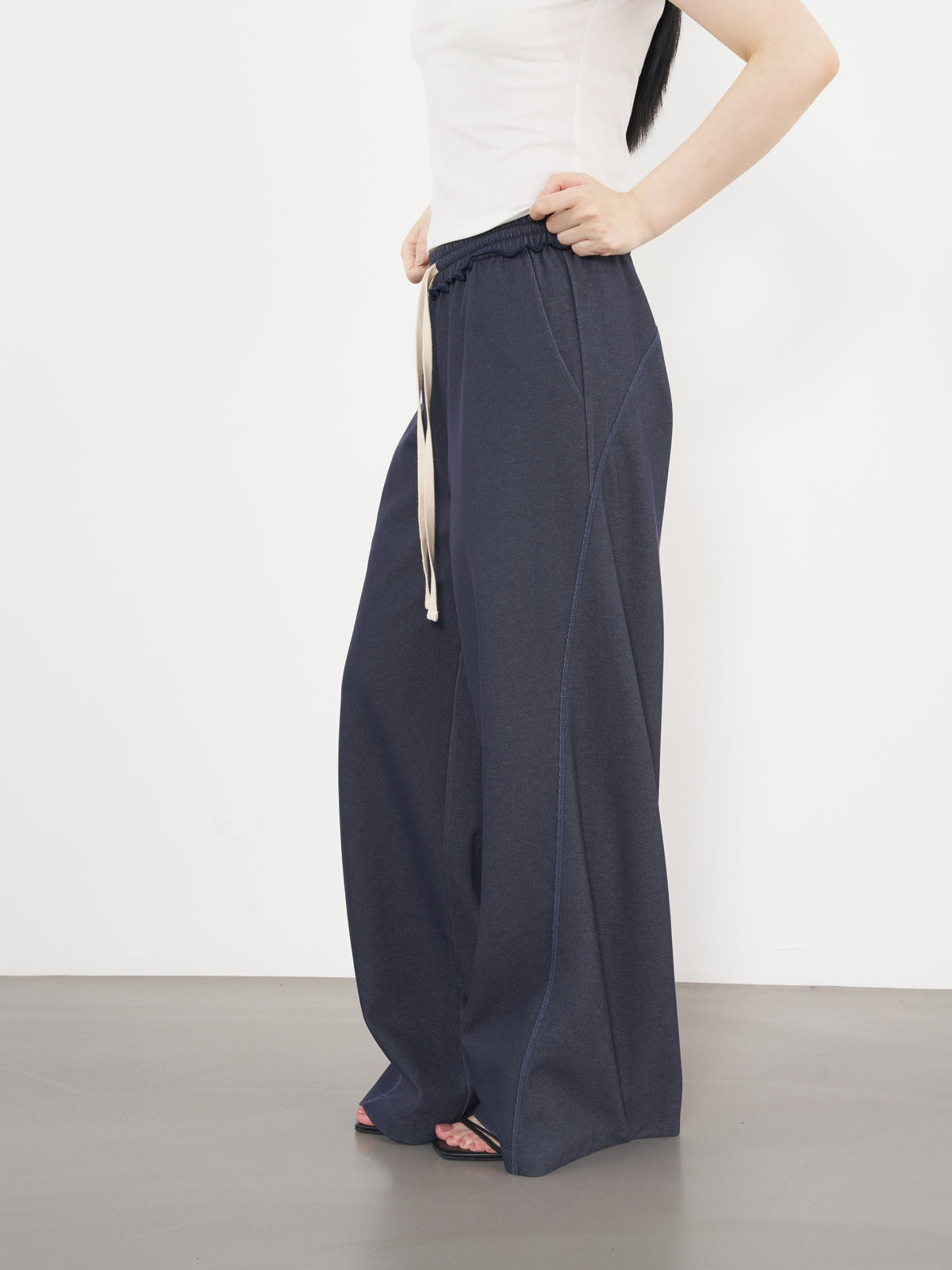 Raw-Edge Sweatpants 毛邊運動長褲-Navy