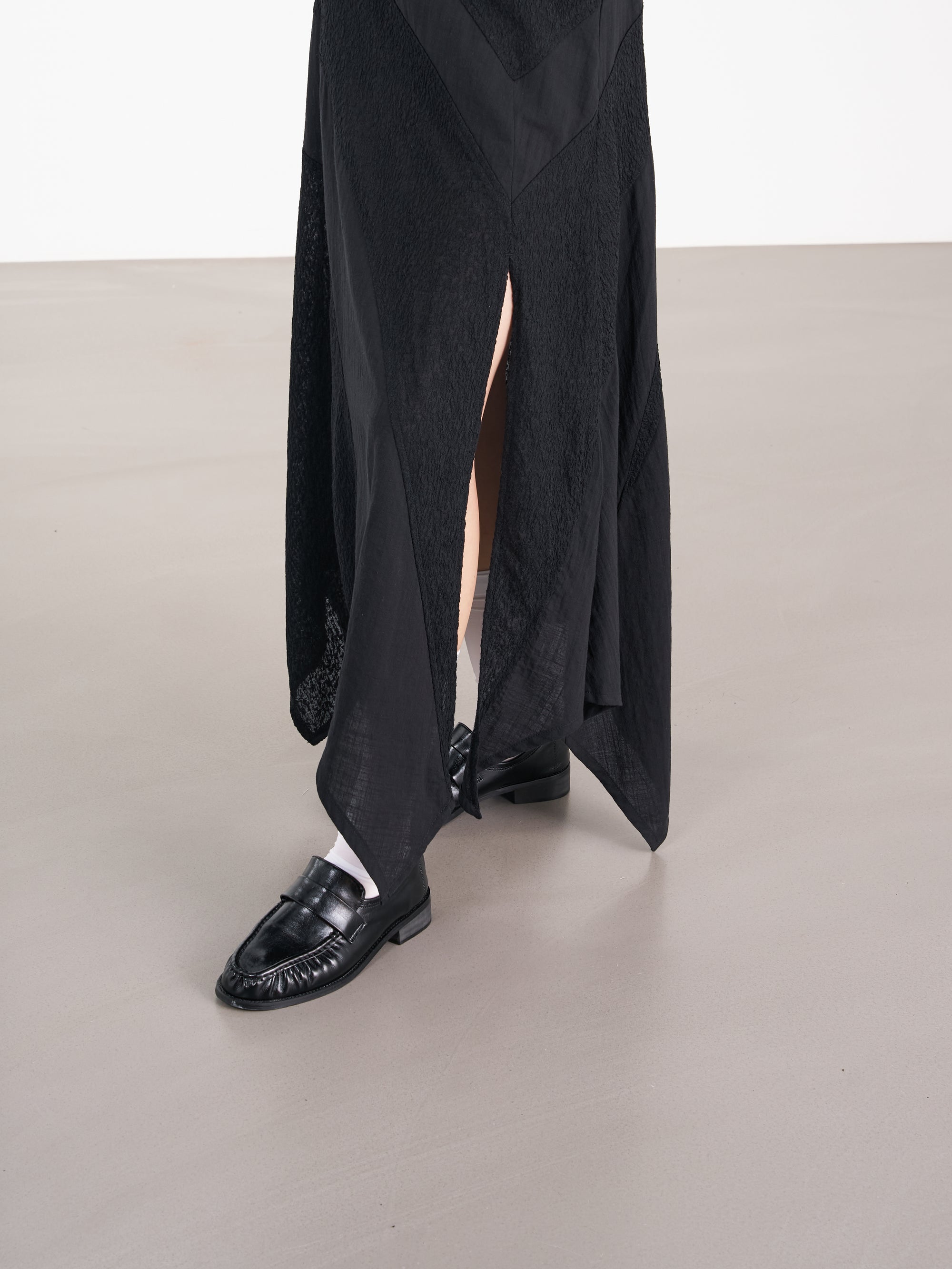 Wrap Midi Drape Skirt 垂墜中長裙 - Black