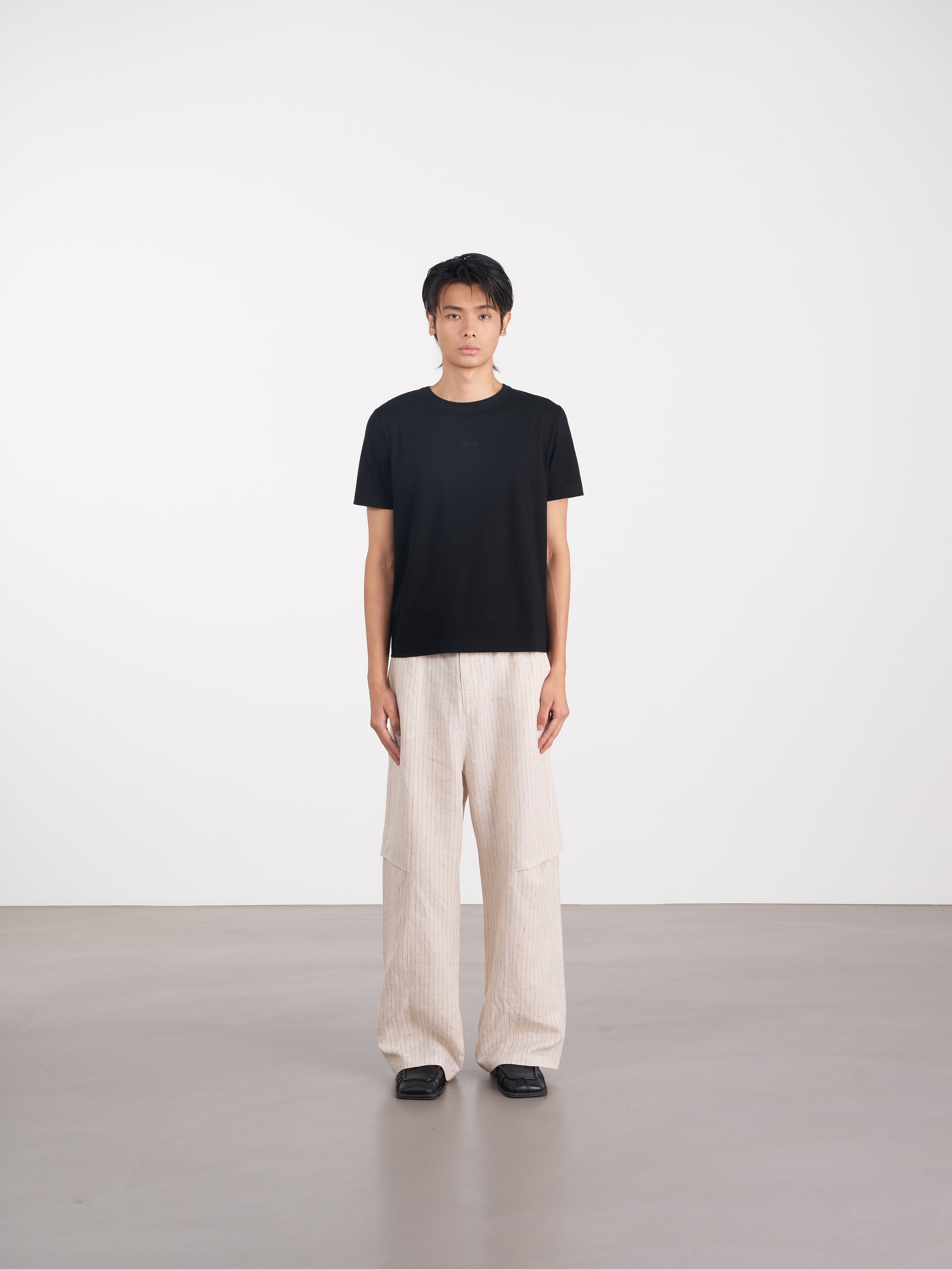 Essential T-shirt 基本款 T 恤 - BLACK