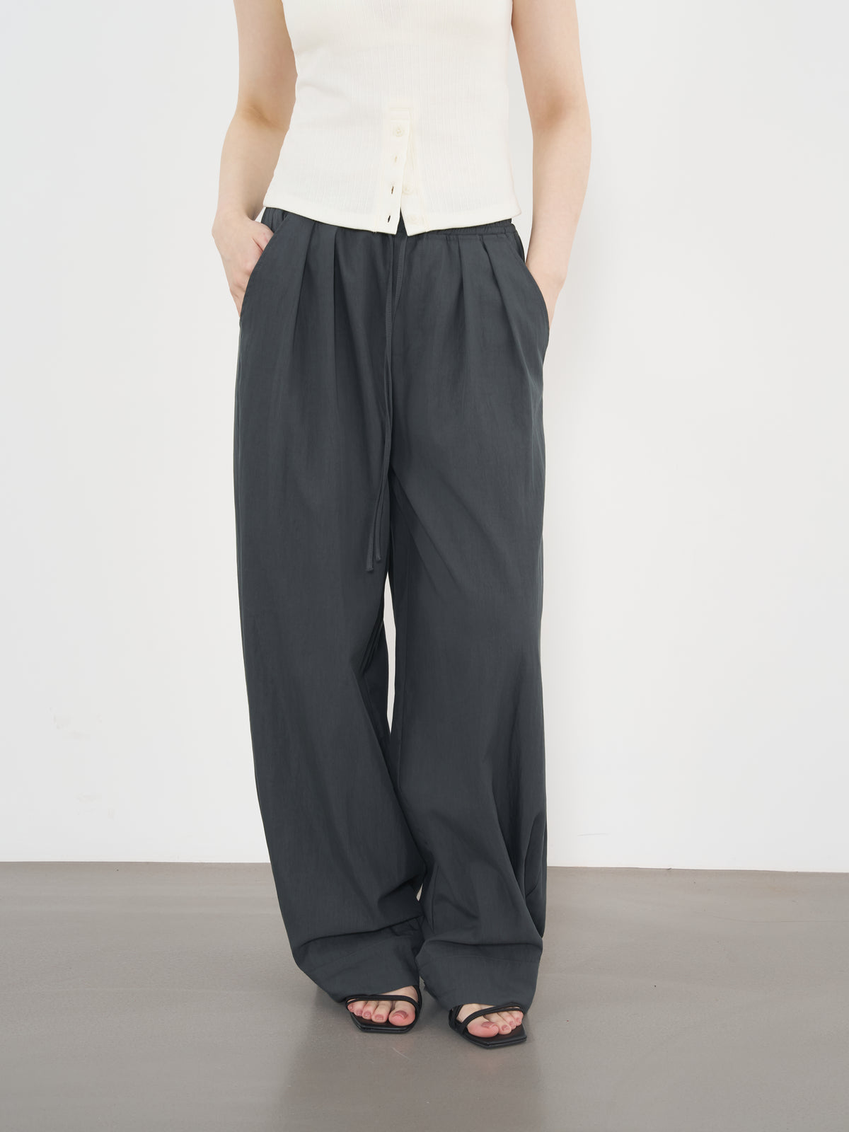 Pull-On Wide Trousers 鬆緊寬版長褲-Gray