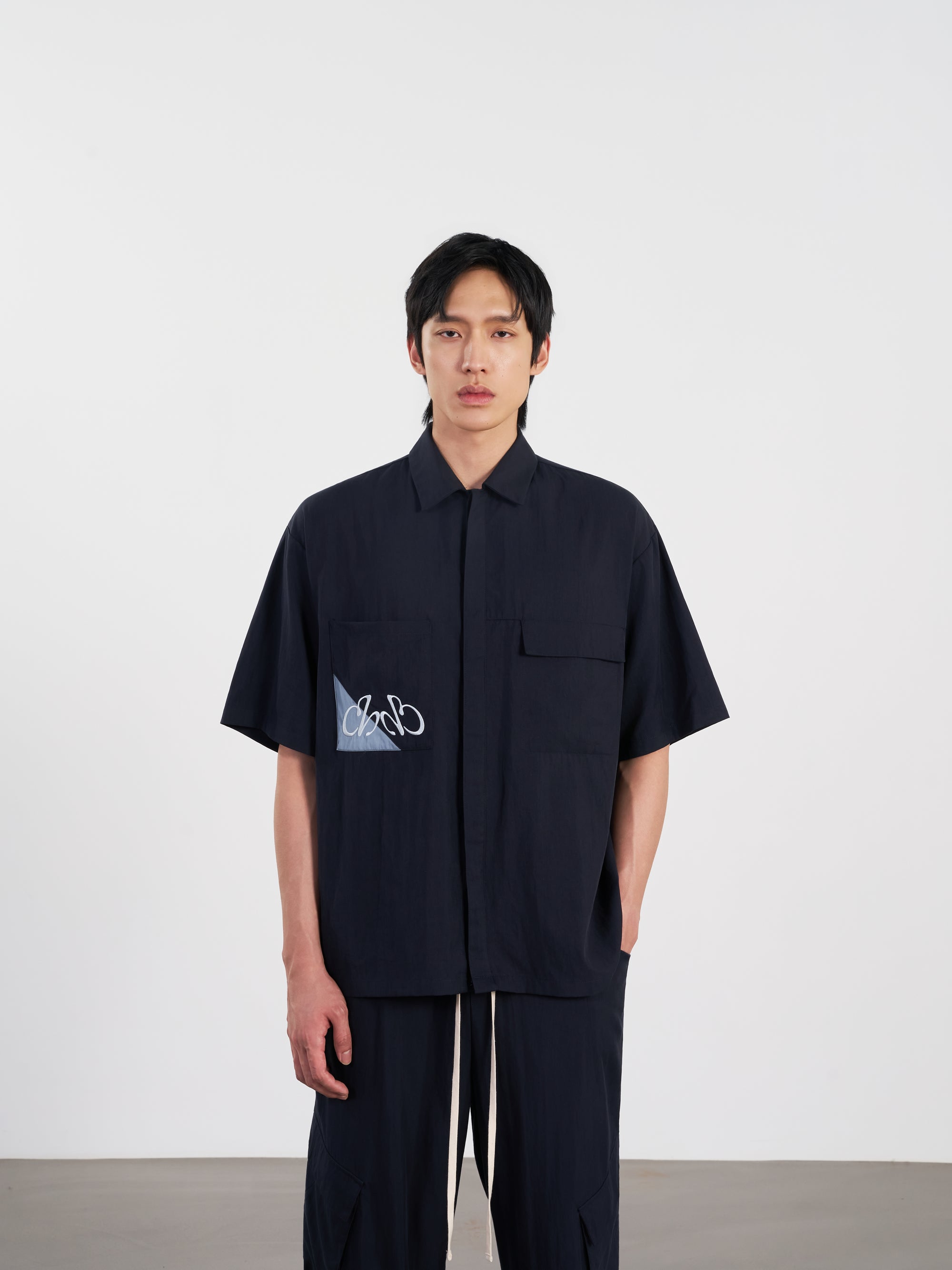 Pocket Shirt 口袋撞色刺繡襯衫 - NAVY