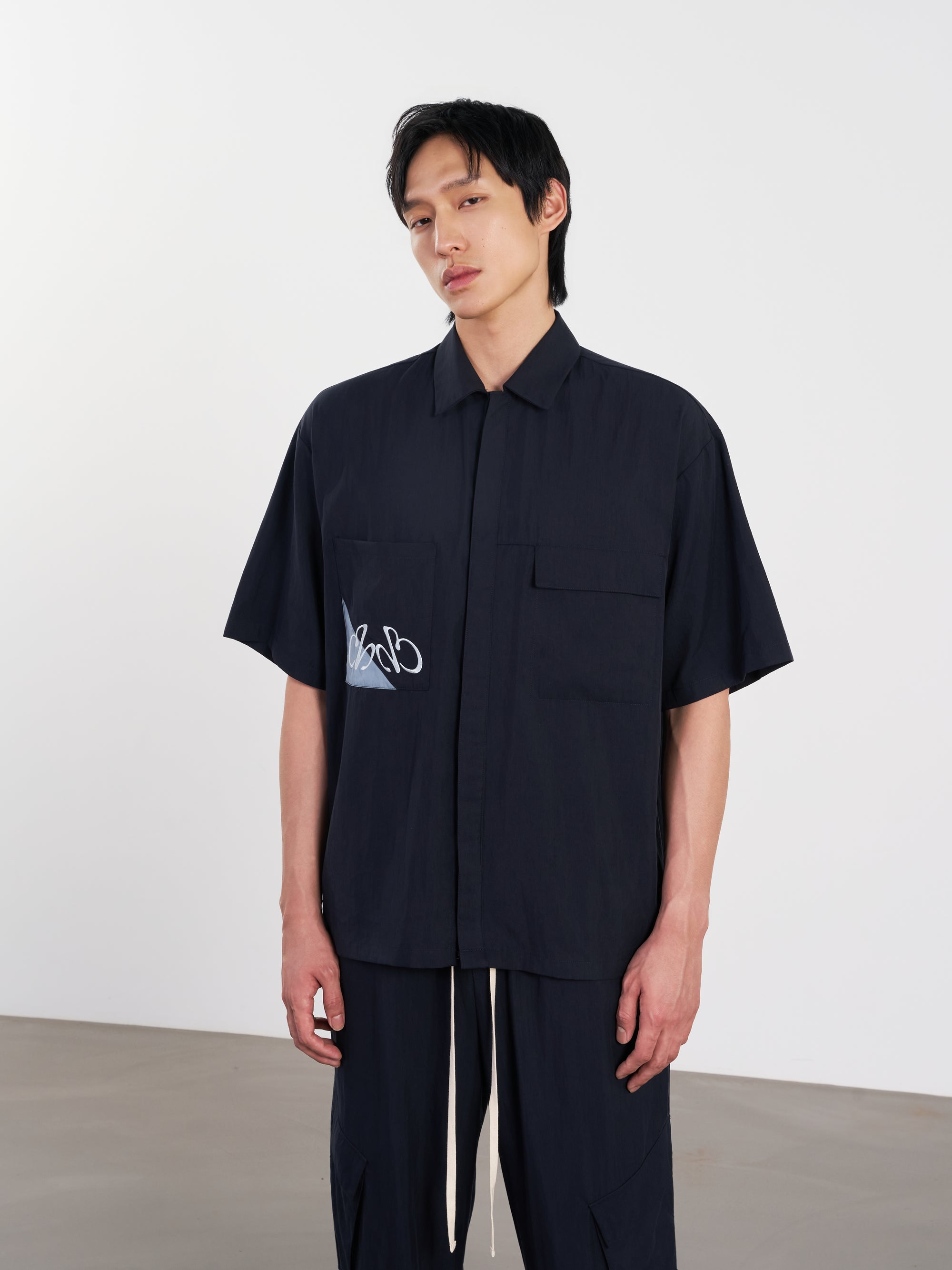 Pocket Shirt 口袋撞色刺繡襯衫 - NAVY