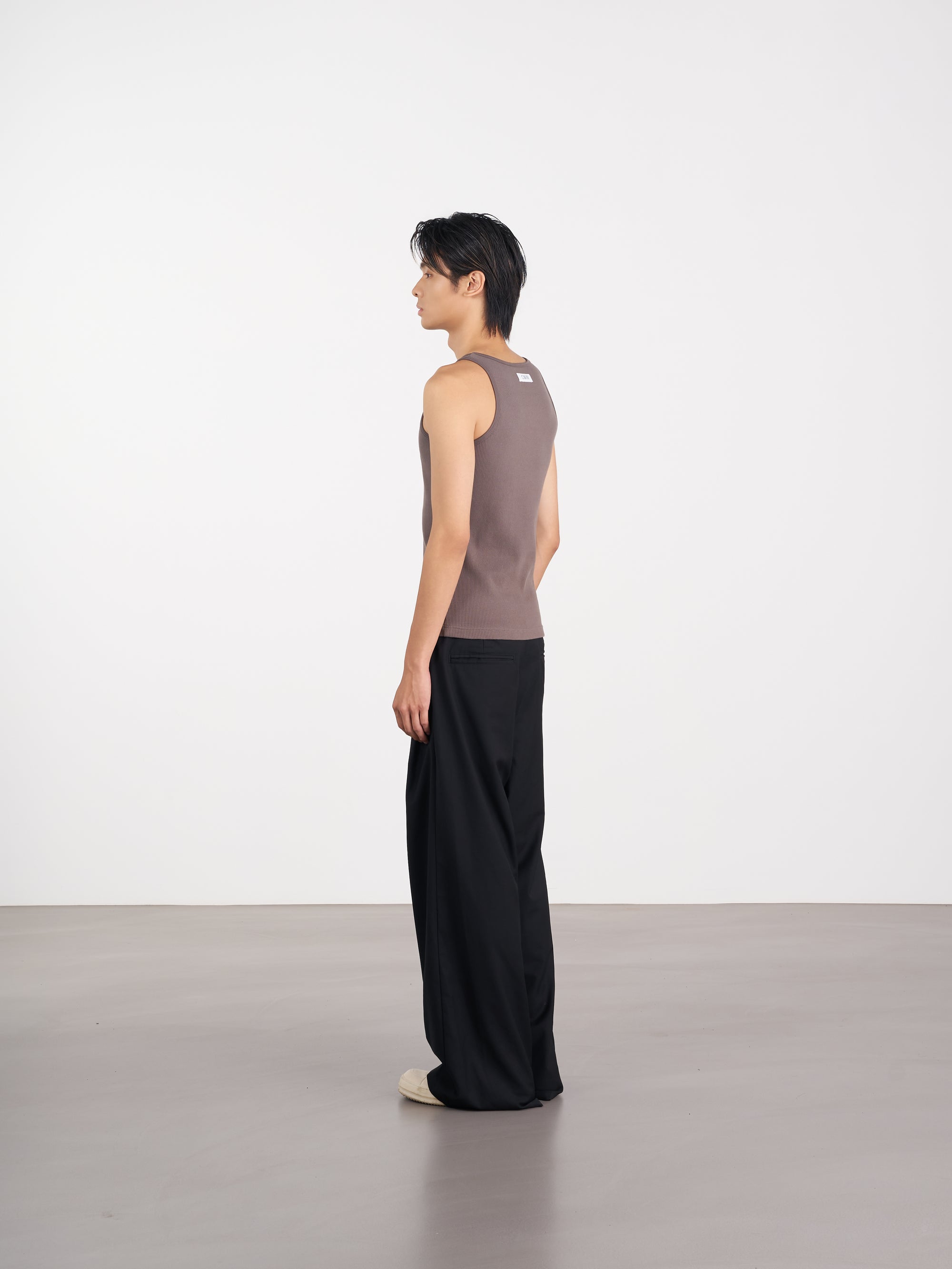 Cutaway Shoulder Tank 削肩背心 - GREY
