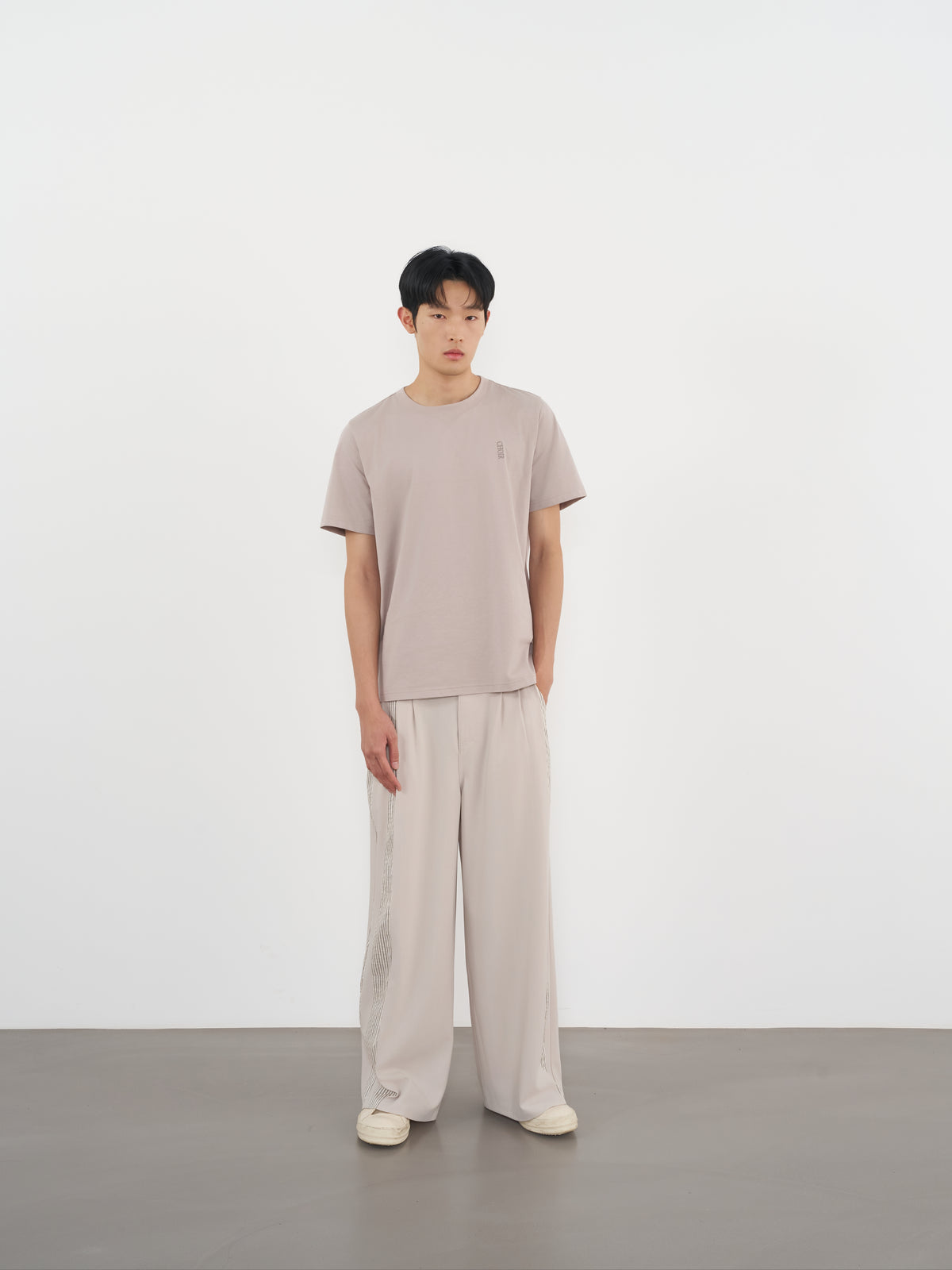 Logo T-Shirt  02 圓領品牌T恤-Gray