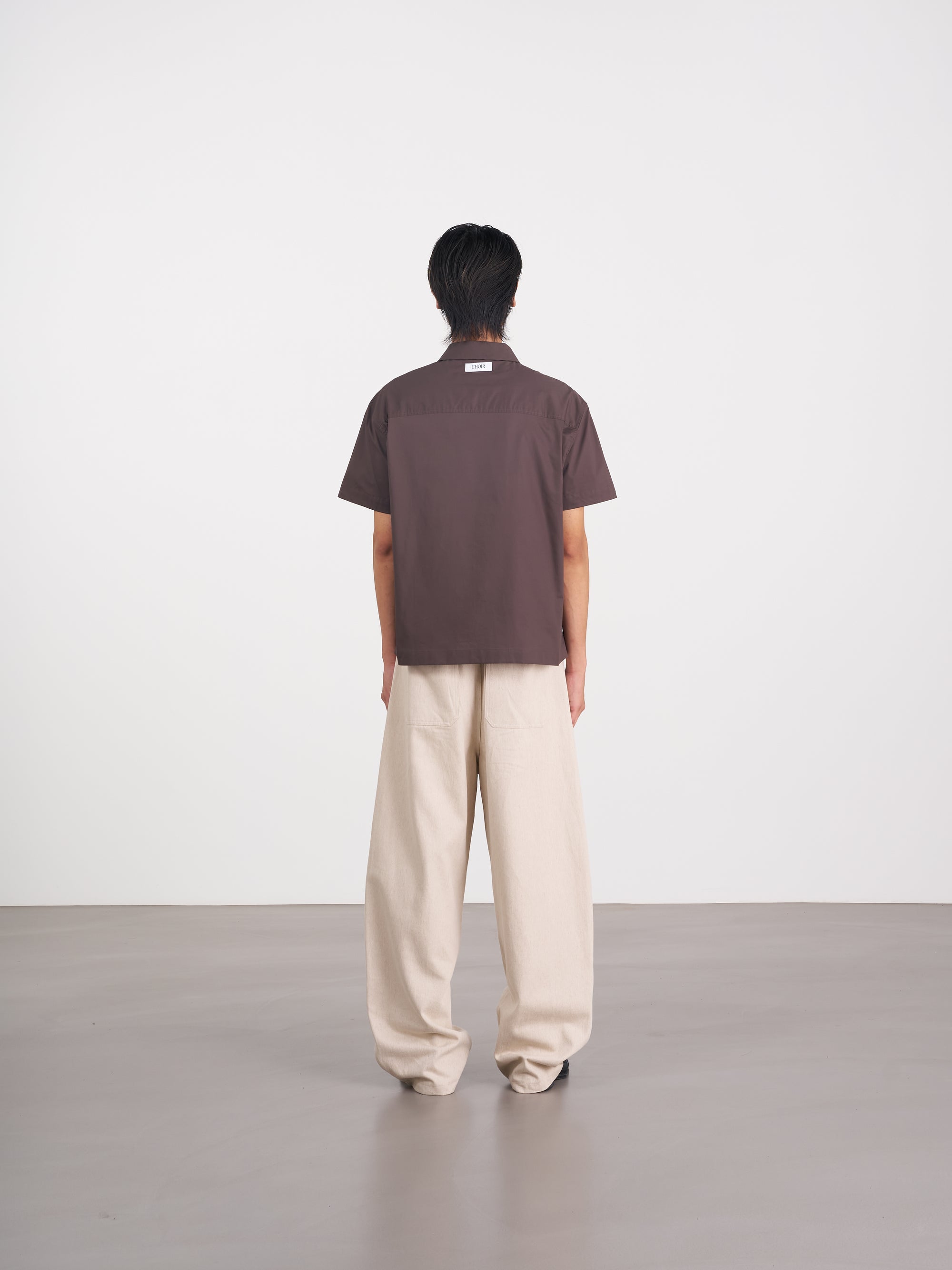 Minimal Placket Crew Shirt 圓領門襟短袖襯衫 - BROWN