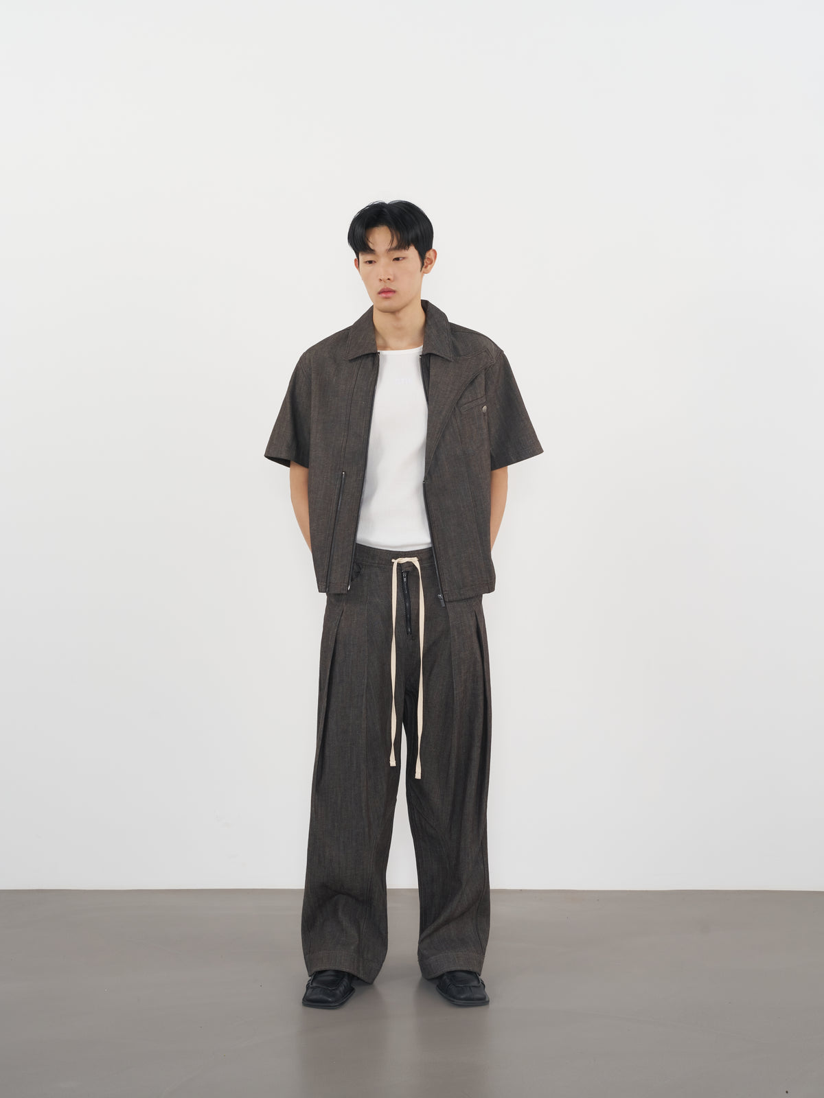 Voluminous Drawstring Trousers 立體量感綁帶長褲-Black