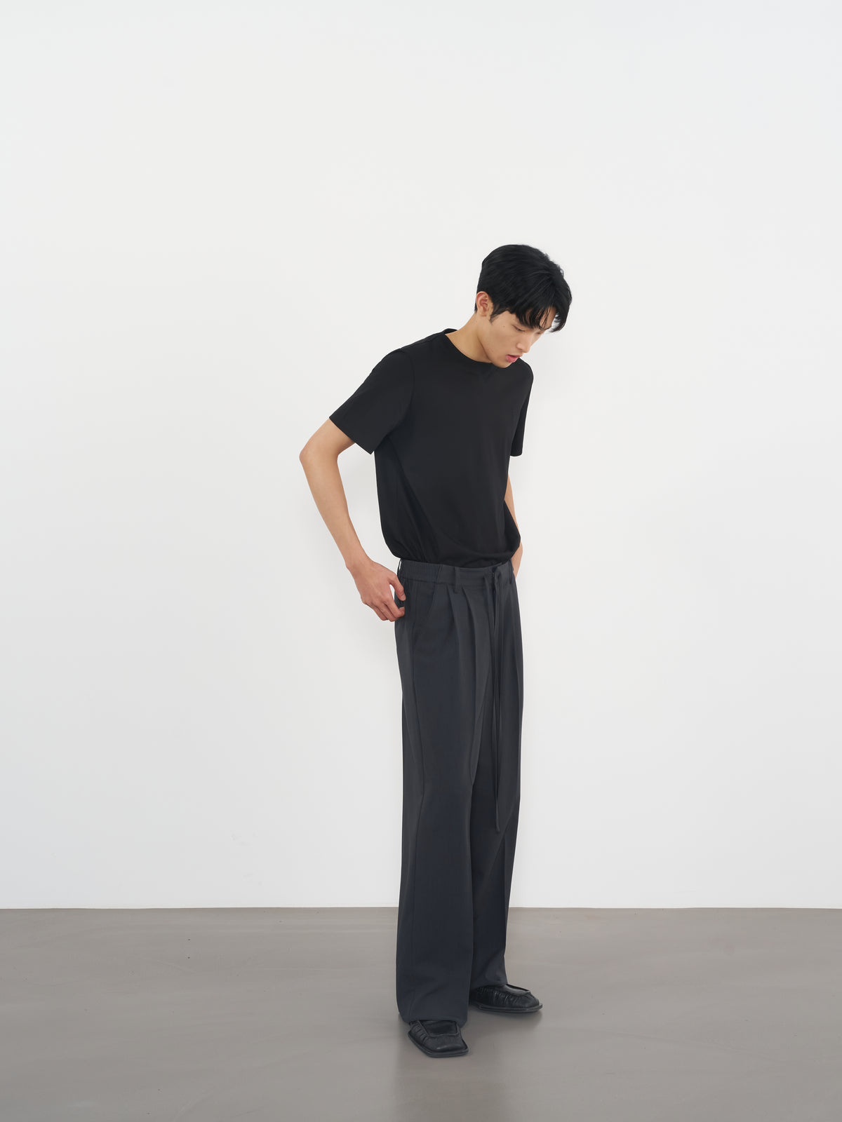 Relaxed Tailored Trousers 寬鬆西裝長褲-Gray