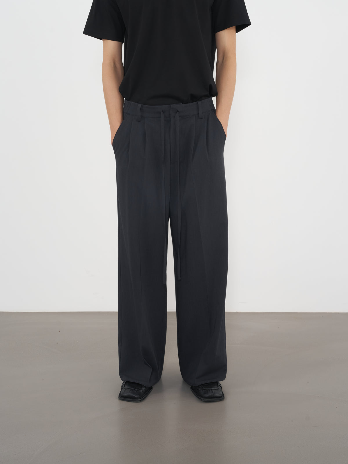 Relaxed Tailored Trousers 寬鬆西裝長褲-Gray