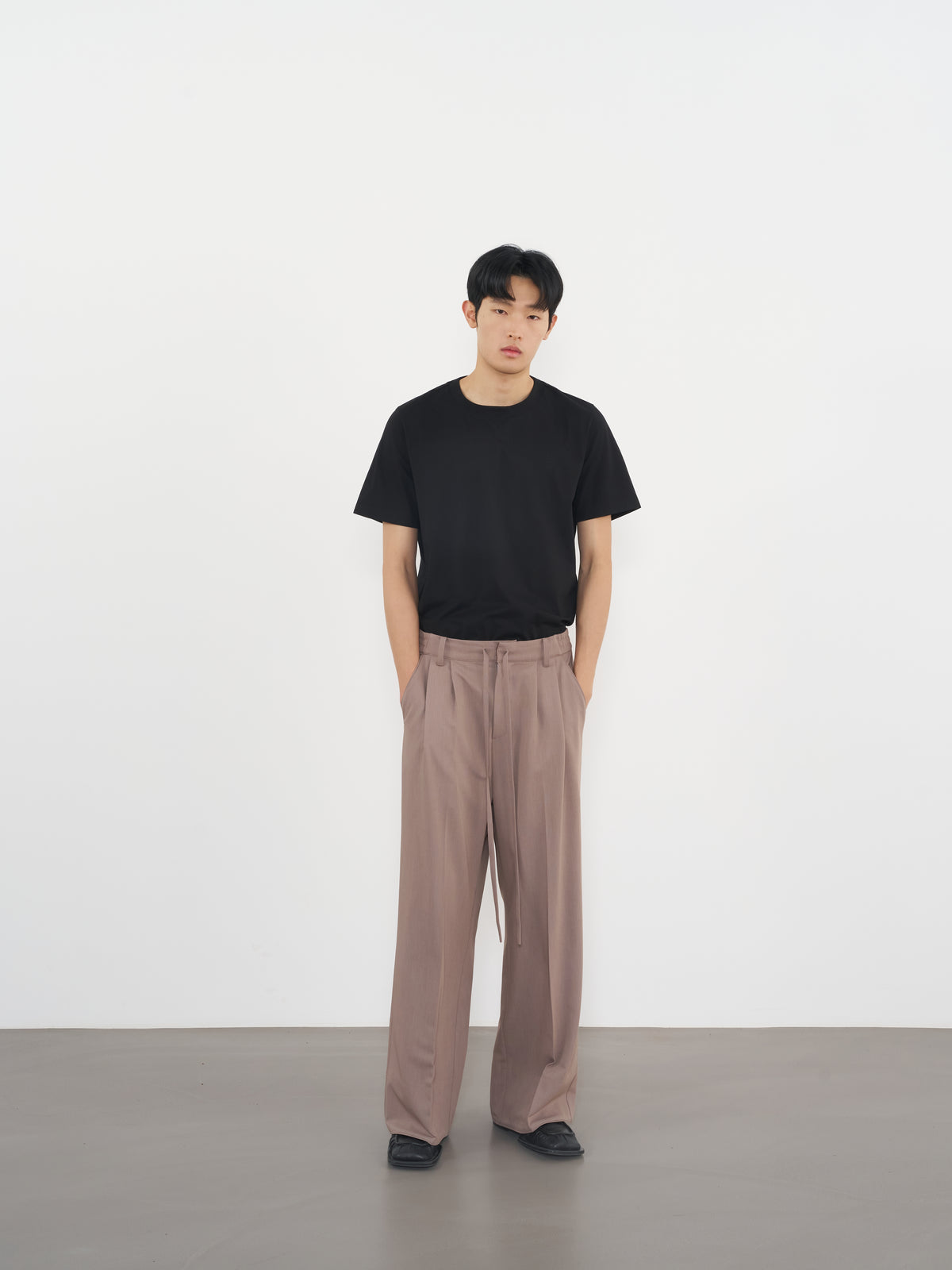 Relaxed Tailored Trousers 寬鬆西裝長褲-Brown