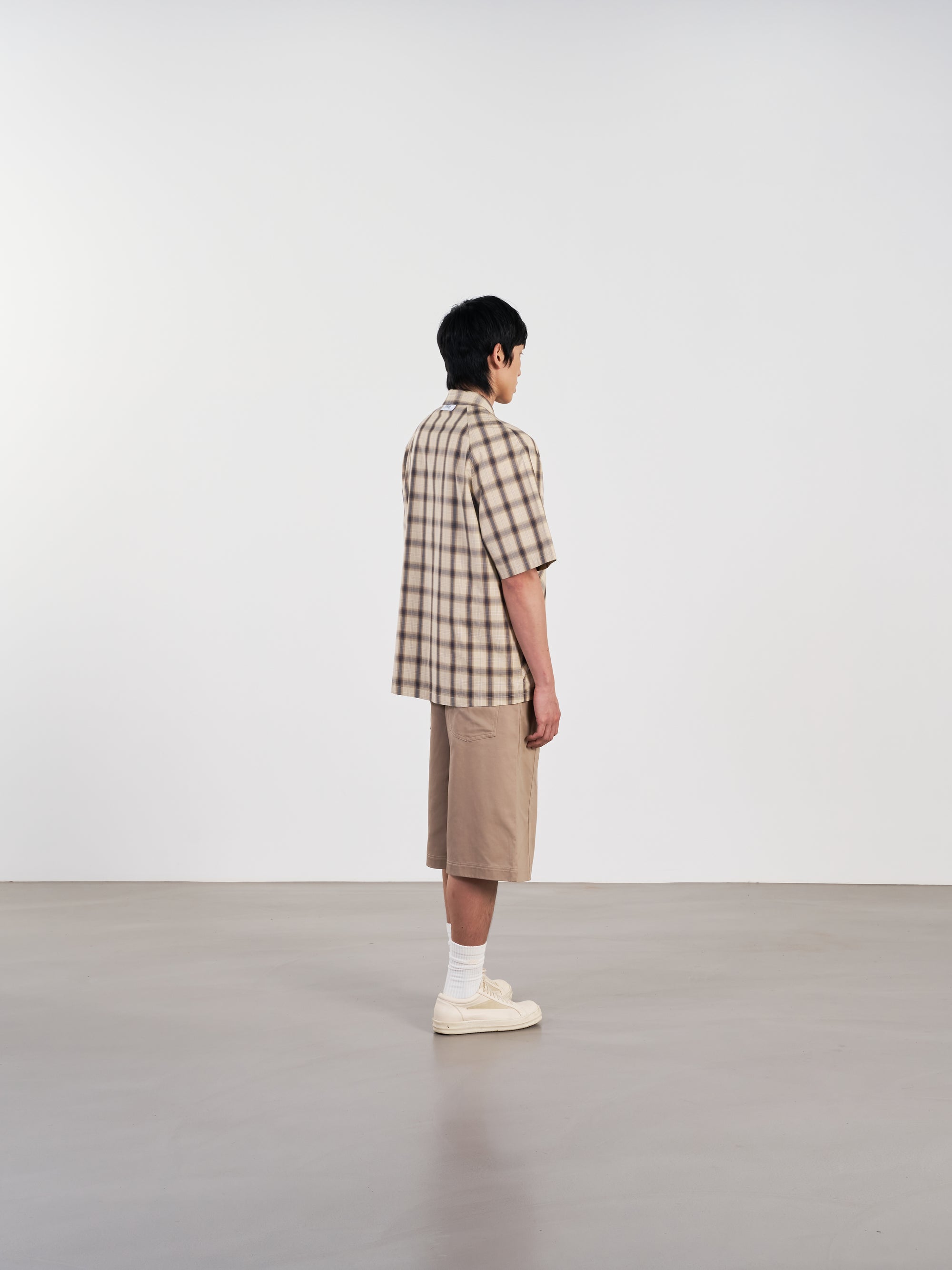 Panel Shirt 弧形剪裁格紋襯衫 - BROWN