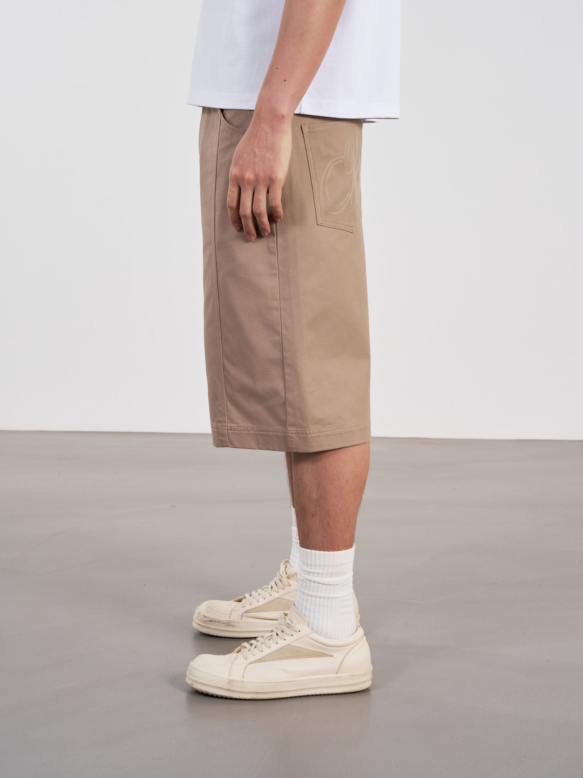 Logo Embroidary Shorts LOGO刺繡七分短褲 - BROWN