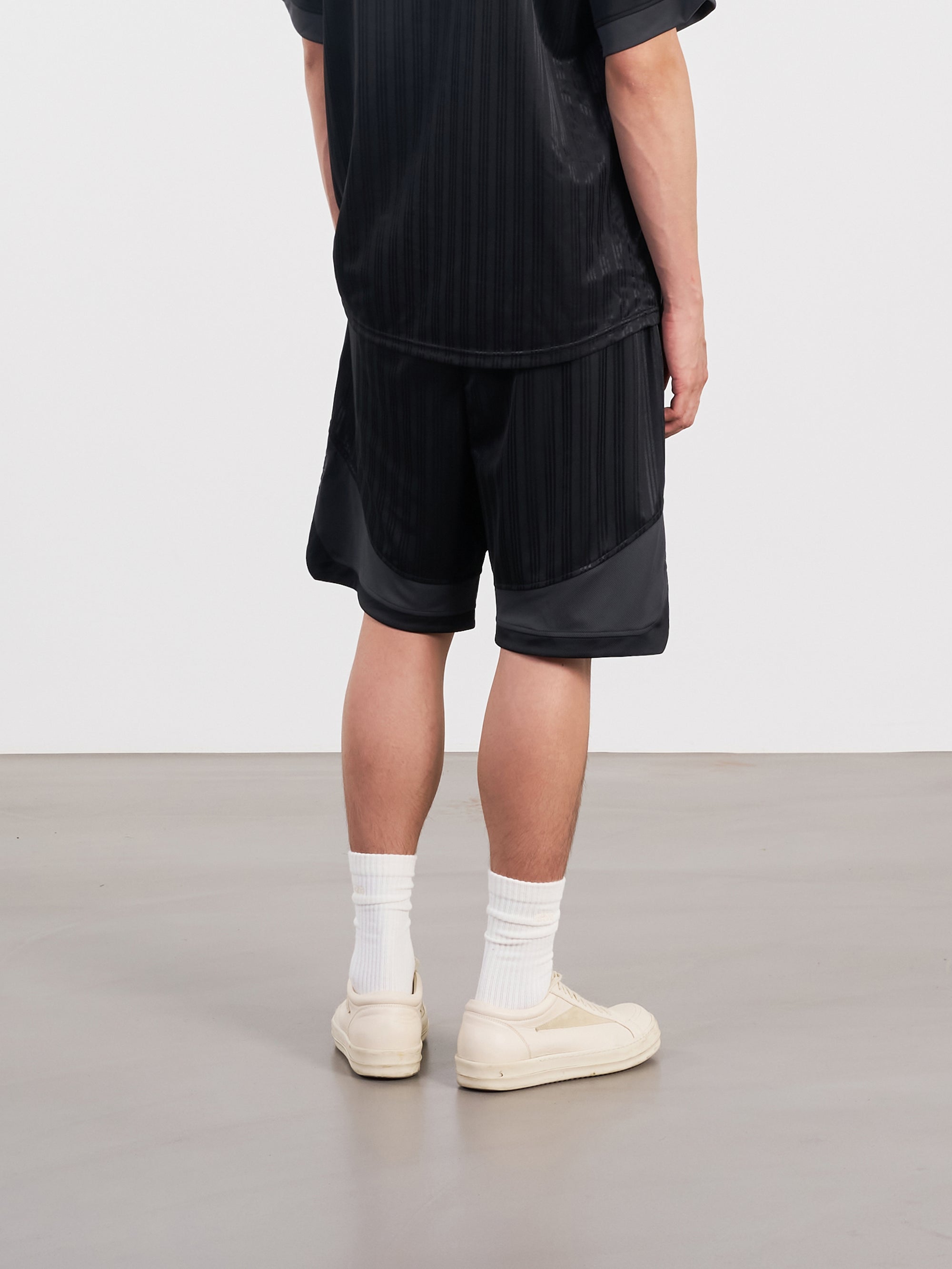 Panel Shorts 刺繡拼接休閒球褲 - BLACK