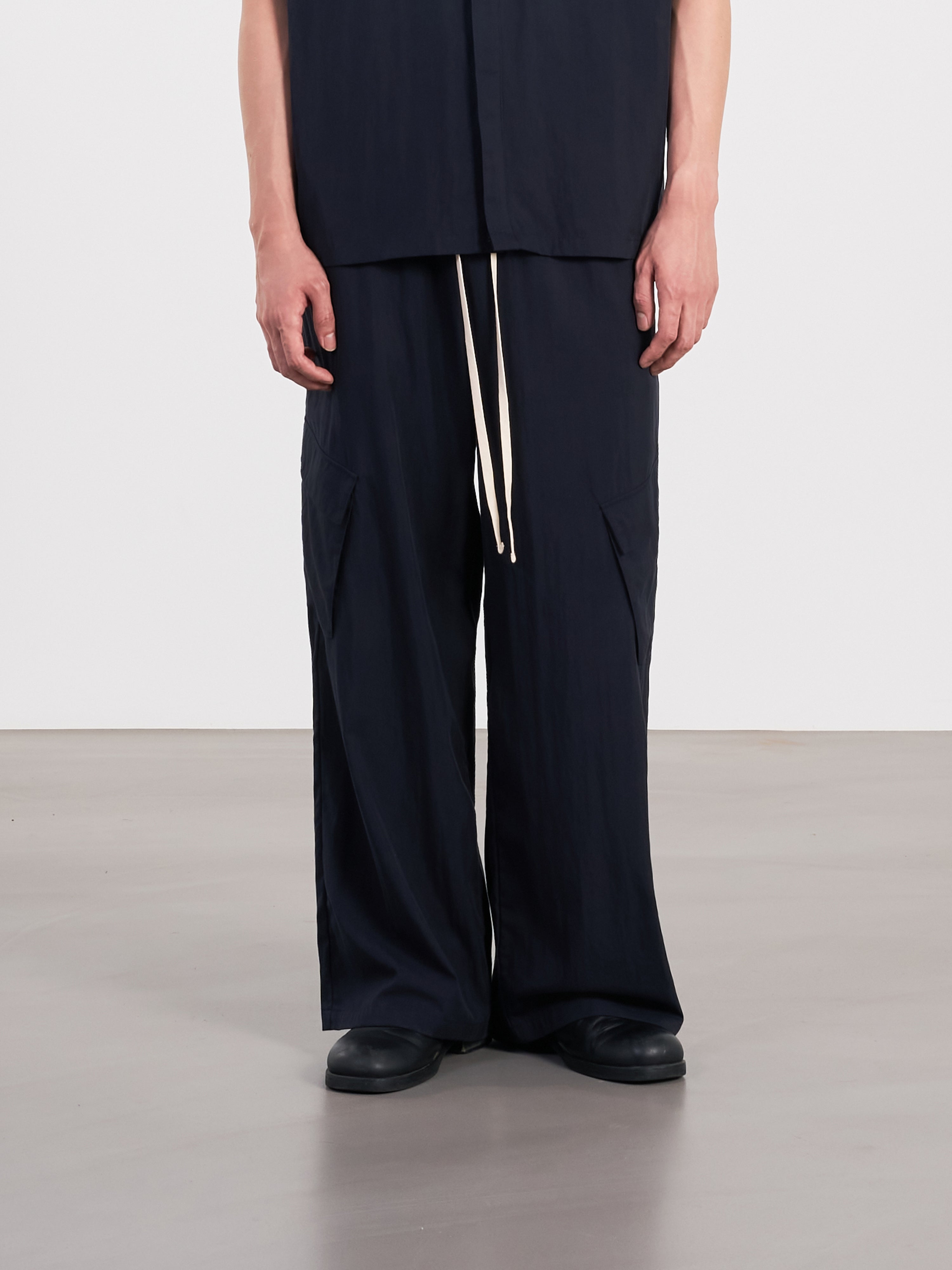 Panel Wide Pants 口袋造型直筒褲 - NAVY – CHOIR
