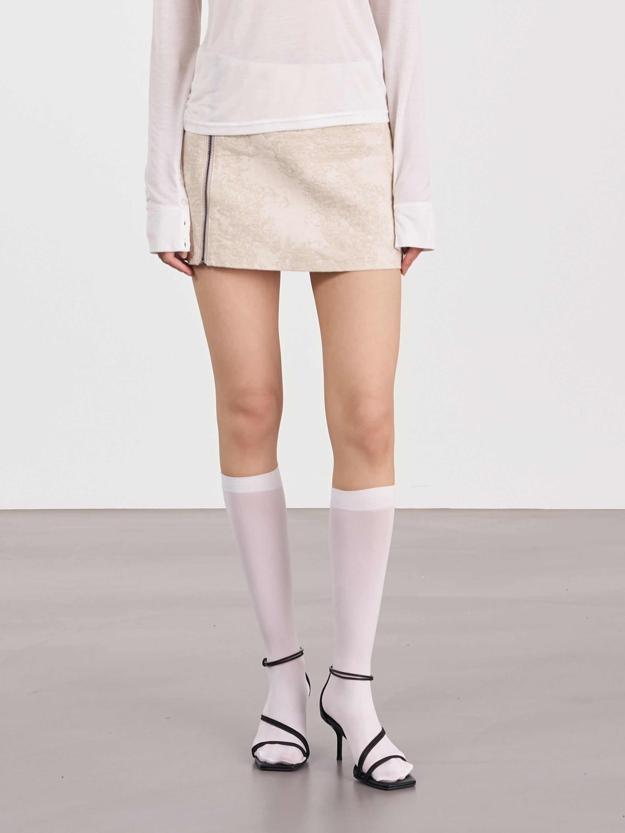 Asymmetric Pocket Mini Skirt 不對稱口袋短裙 - Beige